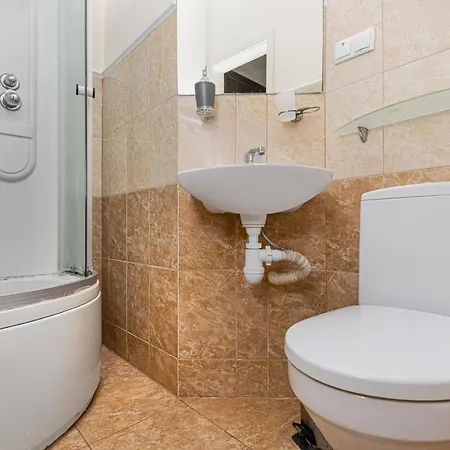Apartahotel Leonrooms *