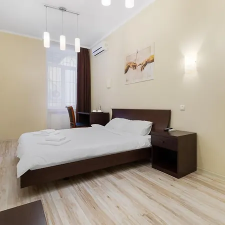 Leonrooms Apartahotel